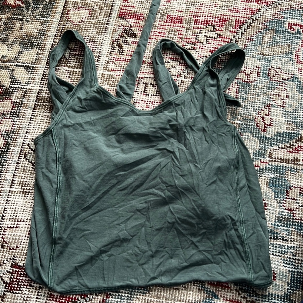 Lululemon crop tie back tank